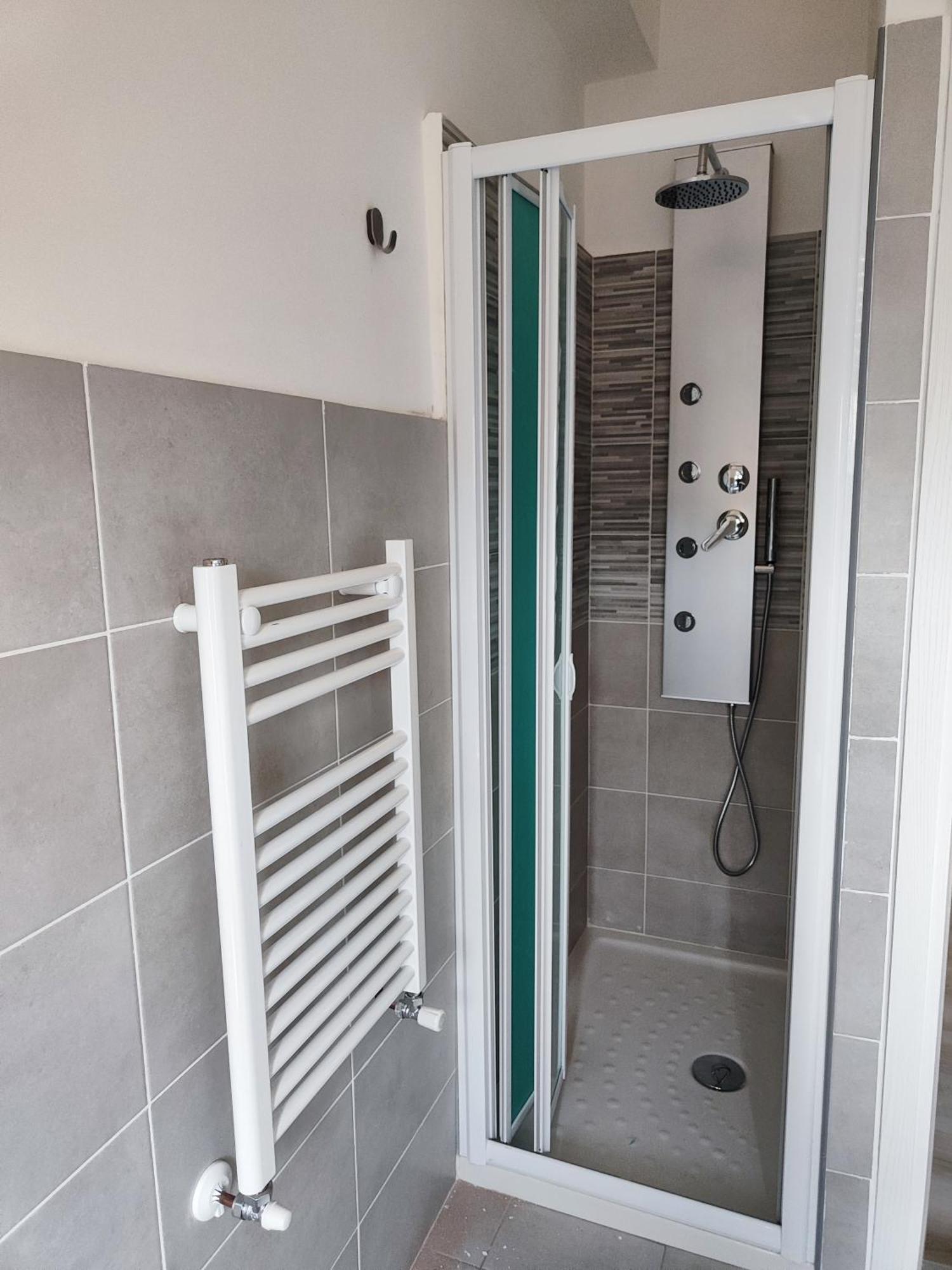 Casa Cornelia Station Apartment โรม ภายนอก รูปภาพ